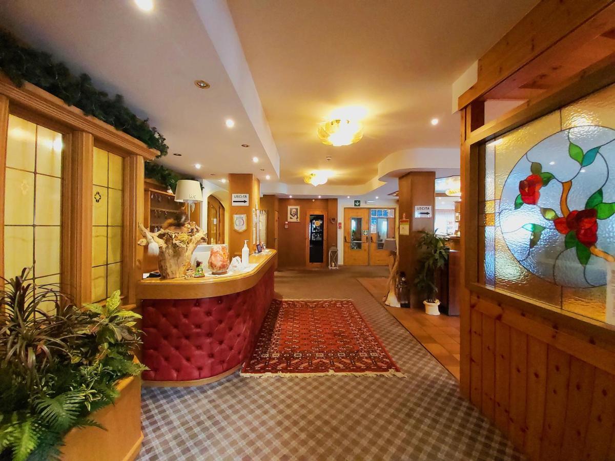 Albergo Scoiattolo Falcade Kültér fotó