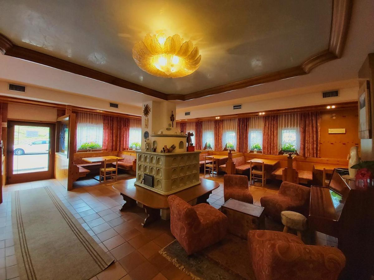 Albergo Scoiattolo Falcade Kültér fotó
