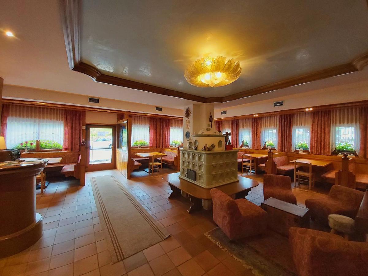 Albergo Scoiattolo Falcade Kültér fotó