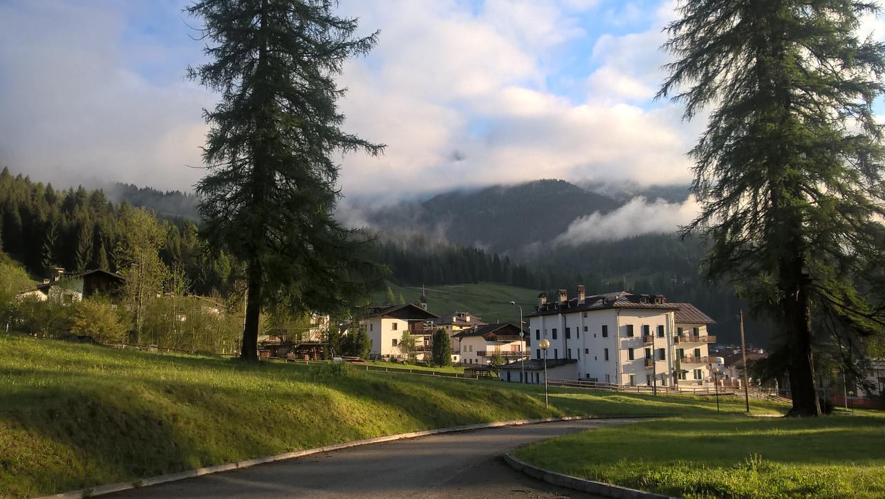 Albergo Scoiattolo Falcade Kültér fotó